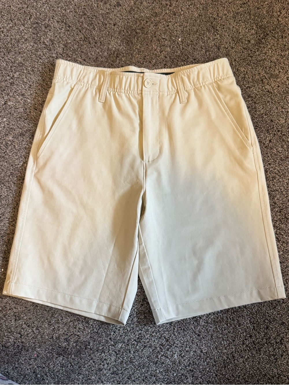 Under Armour Men's drive golf shorts NWOT